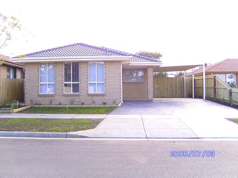 2/33 Plumpton Road, Diggers Rest VIC 3427