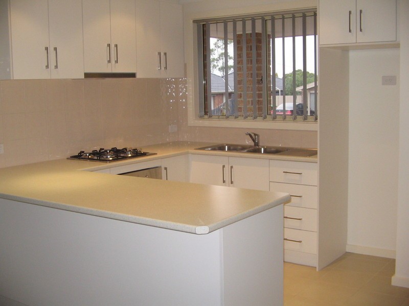 2/33 Plumpton Road, Diggers Rest VIC 3427