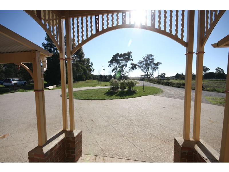 10 Watsons Road, Diggers Rest VIC 3427