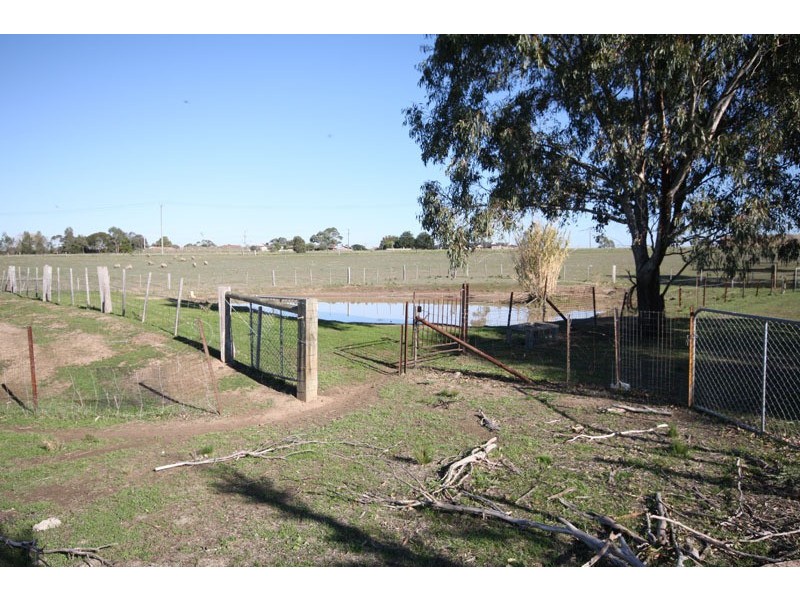 10 Watsons Road, Diggers Rest VIC 3427