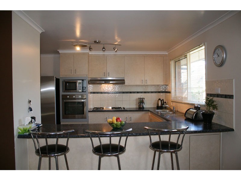 25 Holloway Close, Sunbury VIC 3429