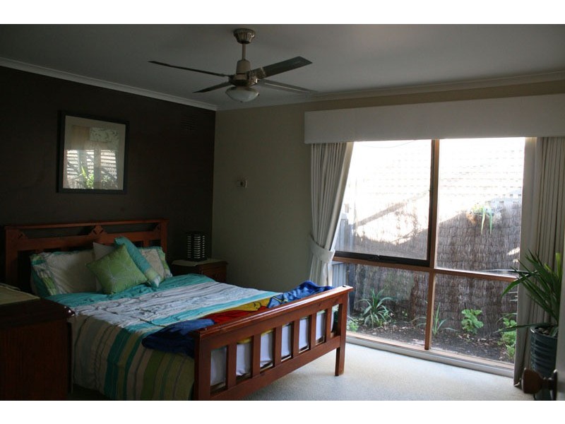 25 Holloway Close, Sunbury VIC 3429