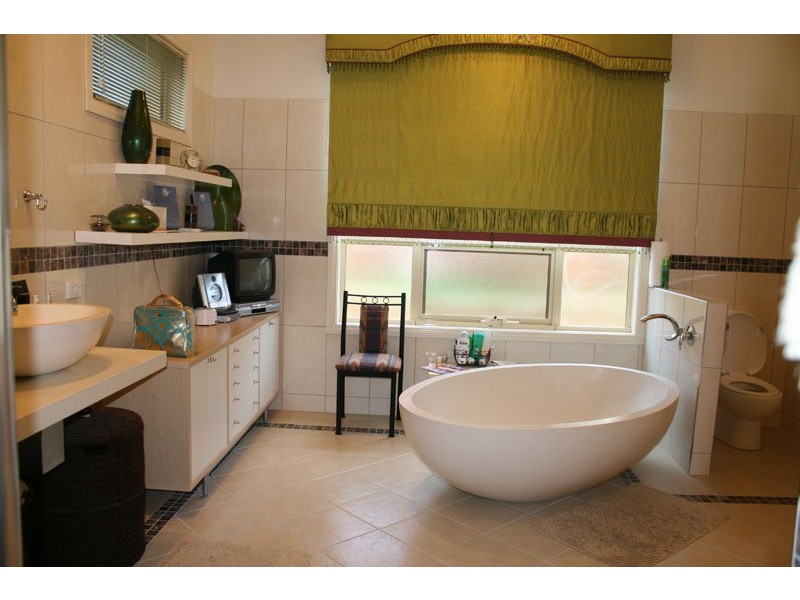 3 Paperbark Avenue, Sunbury VIC 3429