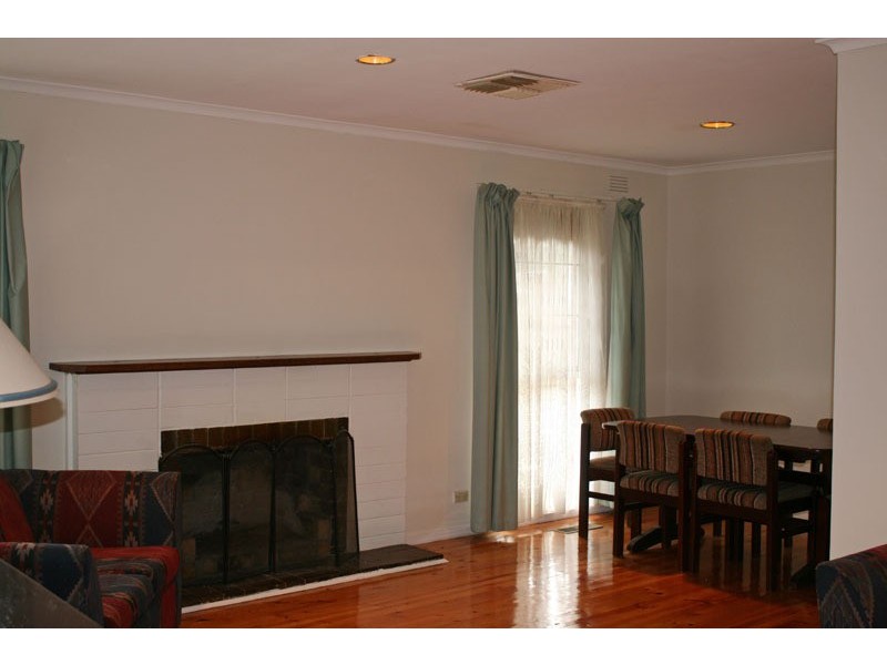 196 Gap Road, Sunbury VIC 3429