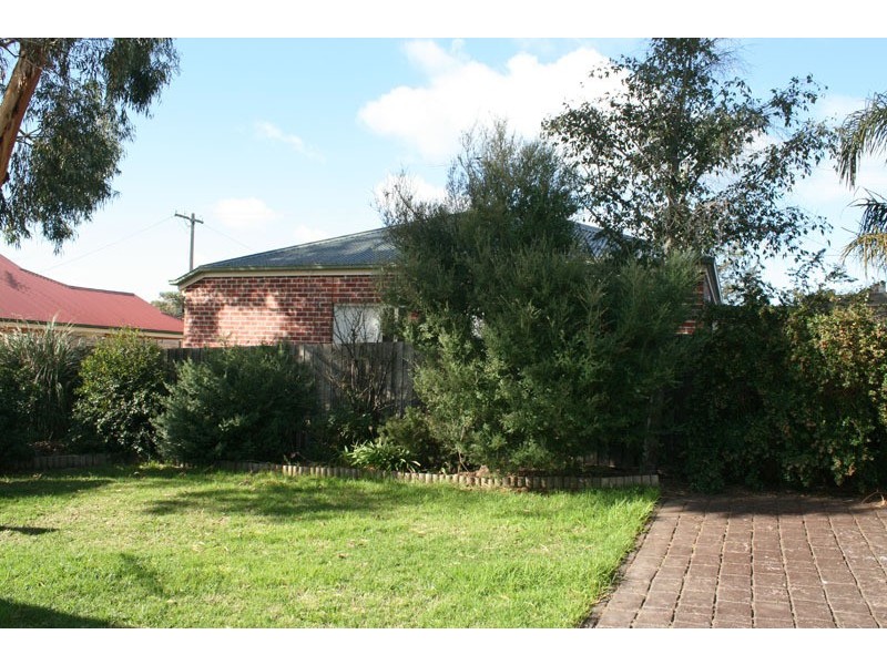 42 Heysen Drive, Sunbury VIC 3429