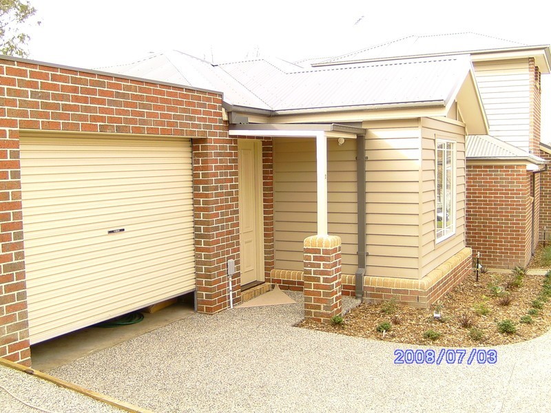 2/20 Aitken Street, Sunbury VIC 3429