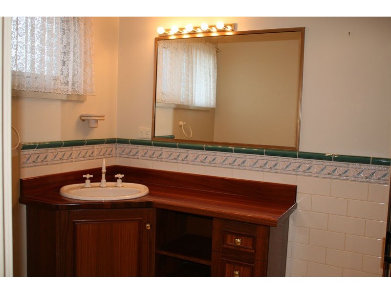 4 Lightwood Drive, Sunbury VIC 3429