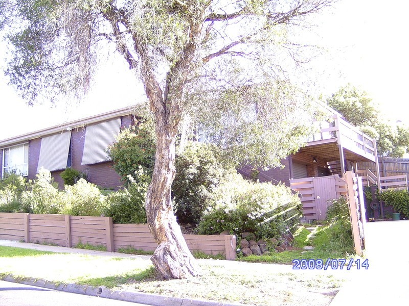 28 Blaxland Drive, Sunbury VIC 3429
