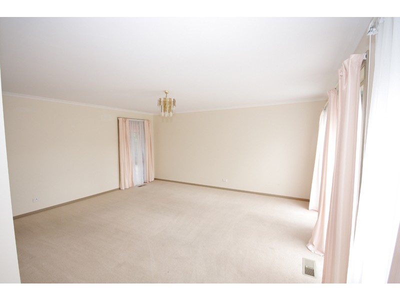 51 Phillip Drive, Sunbury VIC 3429