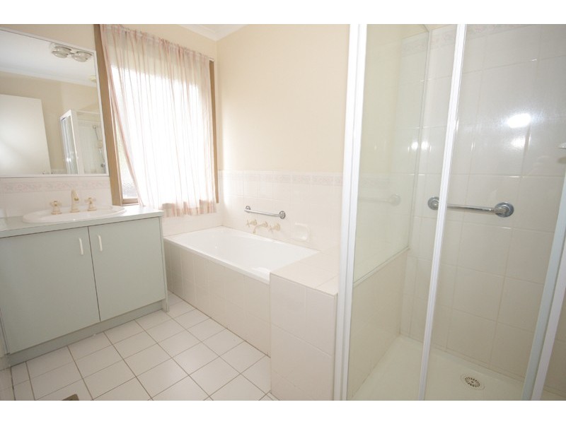 51 Phillip Drive, Sunbury VIC 3429