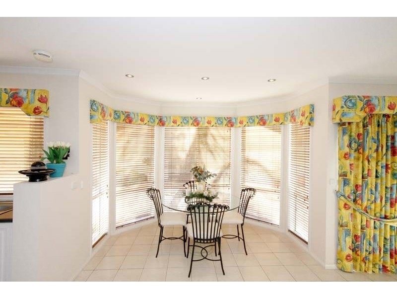 17 Bradman Drive, Sunbury VIC 3429