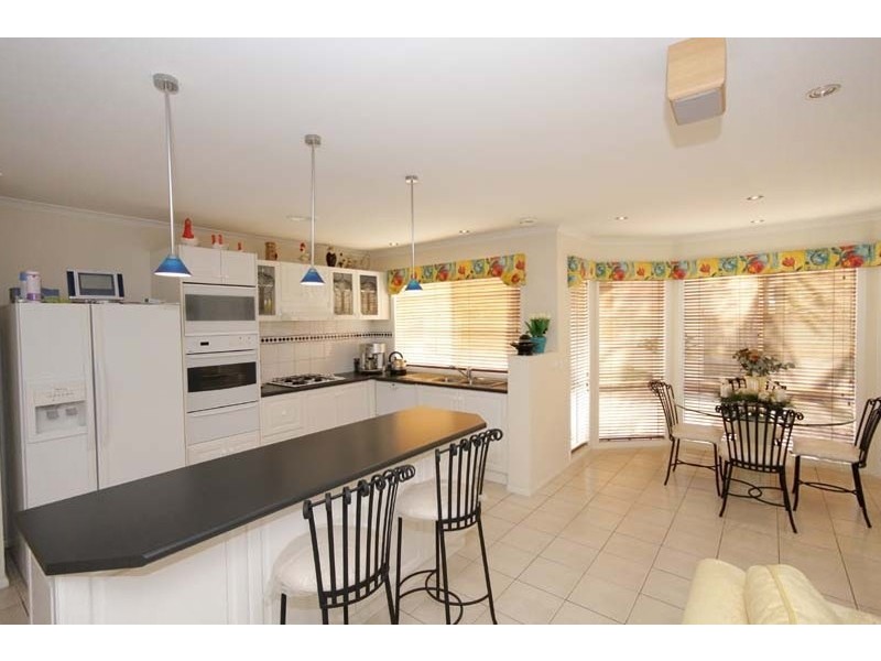 17 Bradman Drive, Sunbury VIC 3429