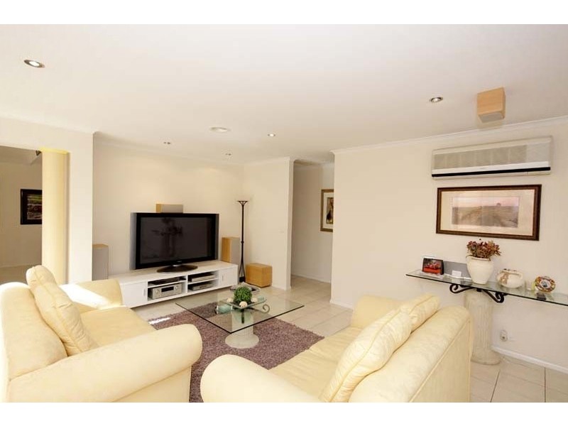 17 Bradman Drive, Sunbury VIC 3429