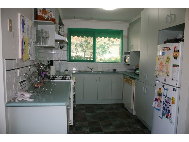 53 Burke Road, Sunbury VIC 3429