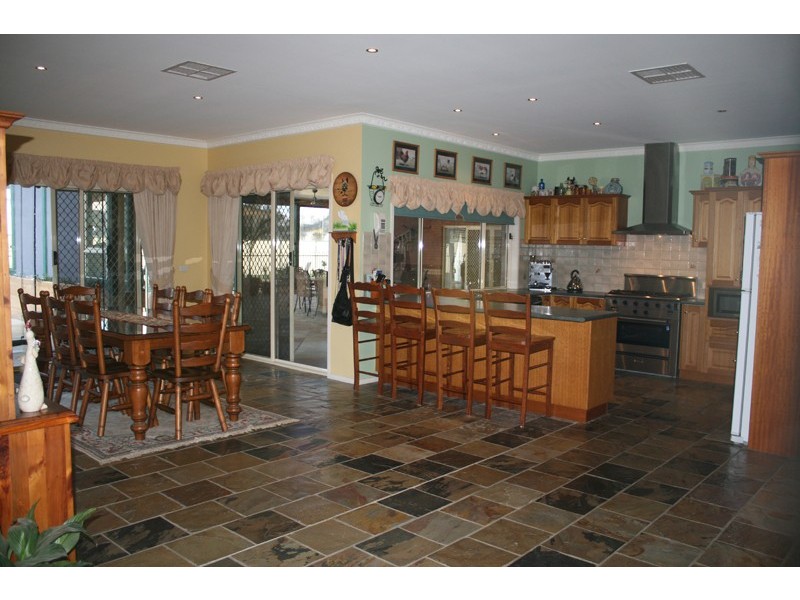 40 Billabong Drive, Monegeetta VIC 3433