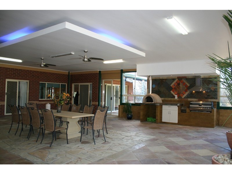 40 Billabong Drive, Monegeetta VIC 3433