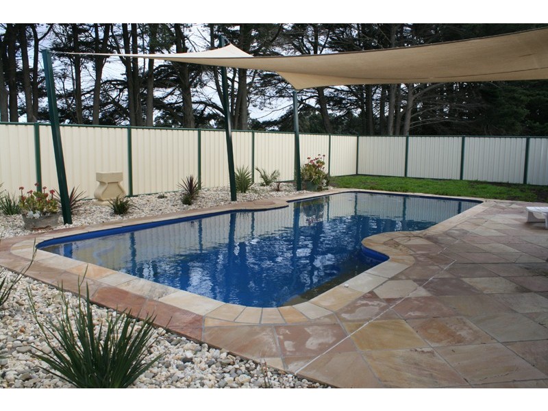 40 Billabong Drive, Monegeetta VIC 3433