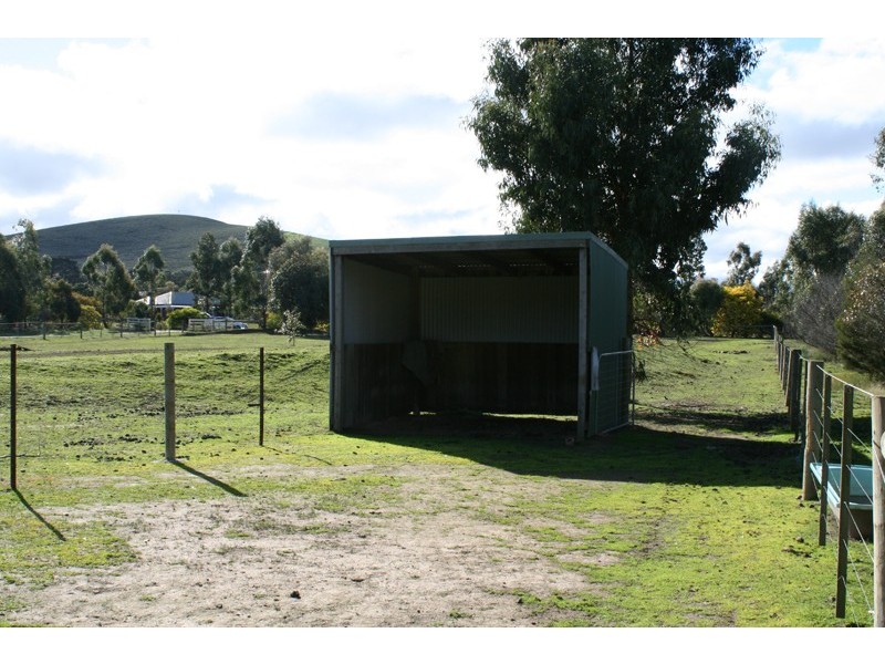 40 Billabong Drive, Monegeetta VIC 3433