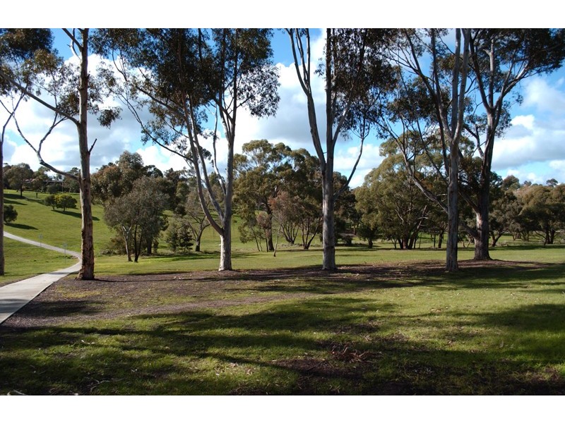 34 Higgins Avenue, Sunbury VIC 3429