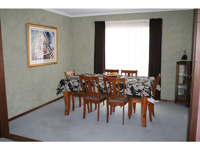 115 Yellowgum Boulevard, Sunbury VIC 3429