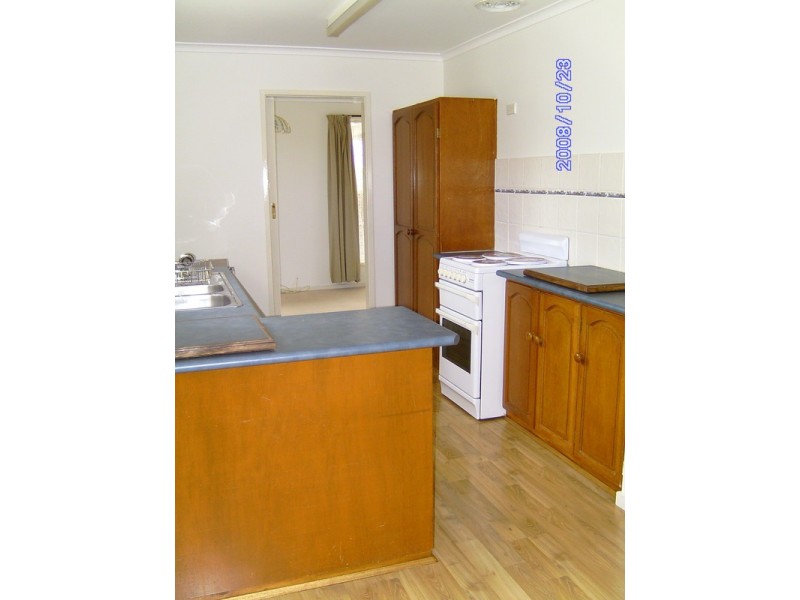 27 Menzies Drive, Sunbury VIC 3429