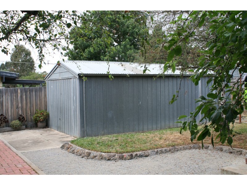 137 McKell Avenue, Sunbury VIC 3429
