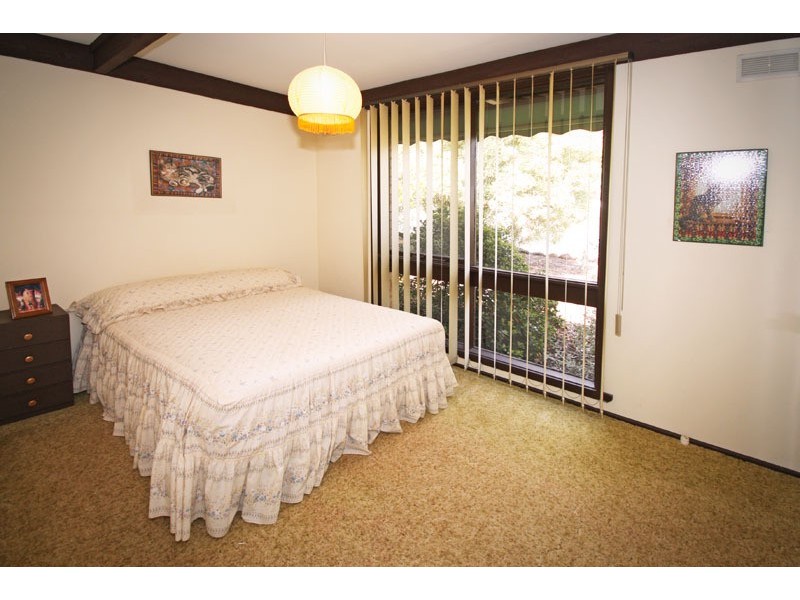 5 Lawson Street, Sunbury VIC 3429