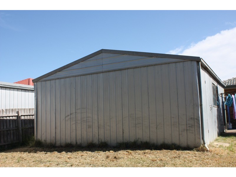 35 Keith Avenue, Sunbury VIC 3429
