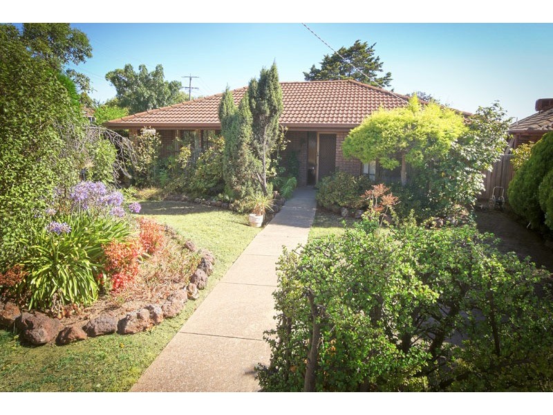 34 Blaxland Drive, Sunbury VIC 3429