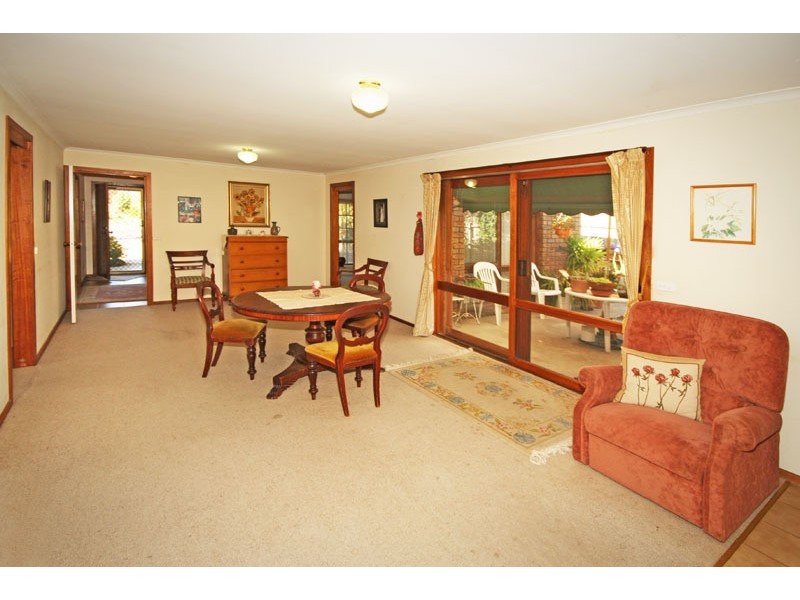 34 Blaxland Drive, Sunbury VIC 3429