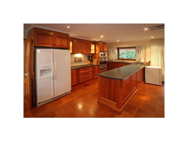 145 Palmers Road, Sunbury VIC 3429