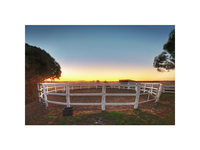 145 Palmers Road, Sunbury VIC 3429