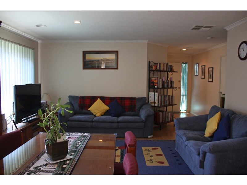 76 Sorbonne Drive, Sunbury VIC 3429