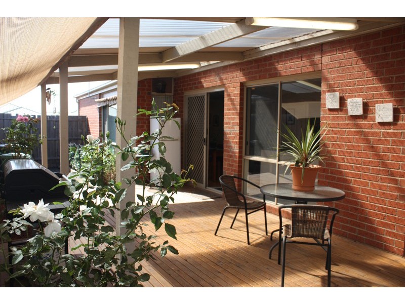 76 Sorbonne Drive, Sunbury VIC 3429