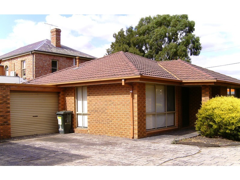 1/16 Horne Street, Sunbury VIC 3429