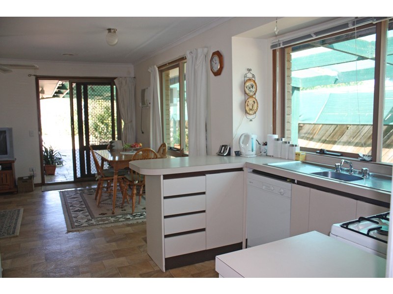 2 Lindrick Court, Sunbury VIC 3429