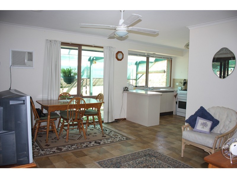 2 Lindrick Court, Sunbury VIC 3429