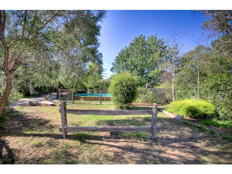 42 Mahoneys Road, Riddells Creek VIC 3431