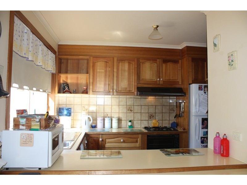 102 Reservoir Road, Sunbury VIC 3429