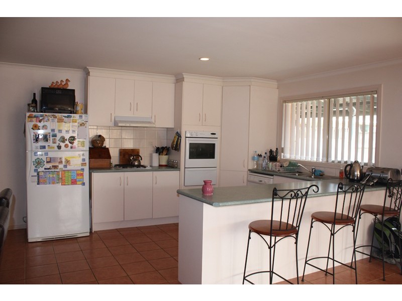 12 Chappell Court, Sunbury VIC 3429