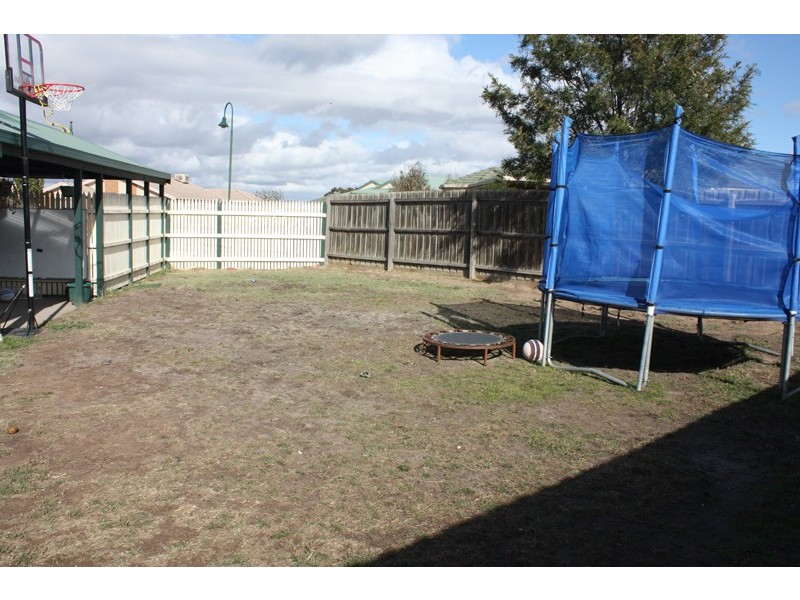 12 Chappell Court, Sunbury VIC 3429