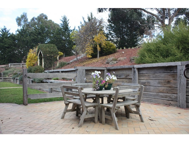 40 The Parkway, Sunbury VIC 3429