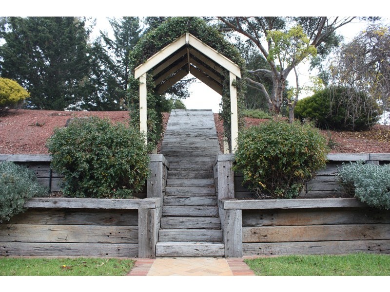 40 The Parkway, Sunbury VIC 3429