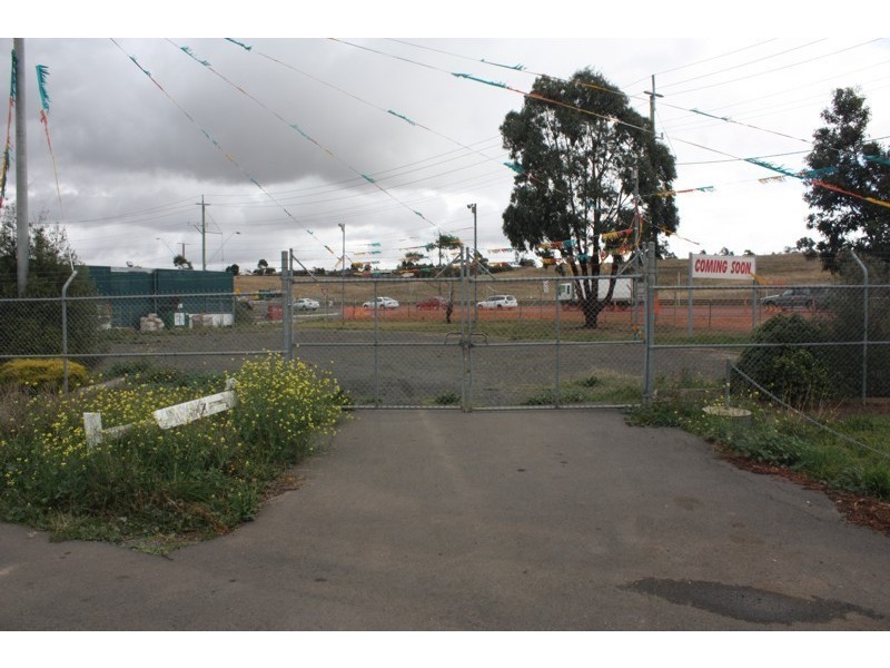 75 Vineyard Road, Sunbury VIC 3429