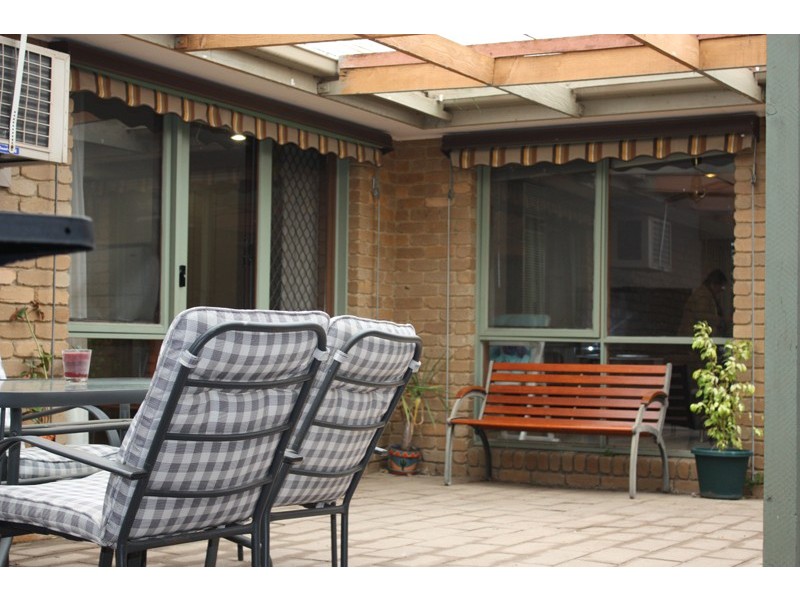 70 Dunrossil Drive, Sunbury VIC 3429