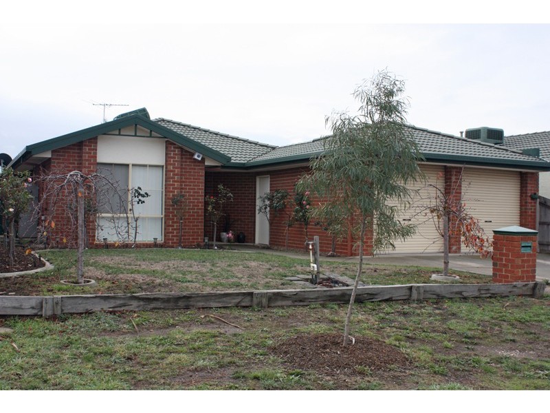 12 Peterhouse Court, Sunbury VIC 3429