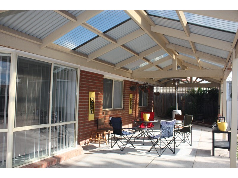 12 Peterhouse Court, Sunbury VIC 3429