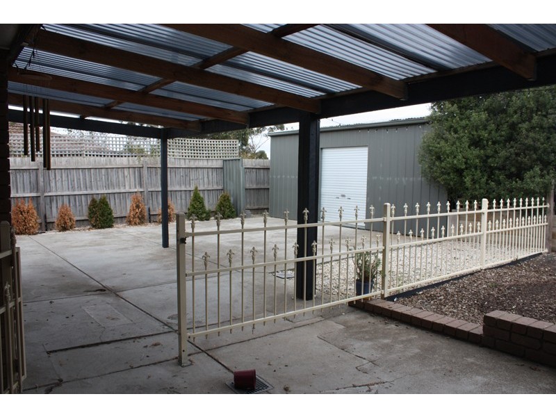 15 Fraser Court, Sunbury VIC 3429