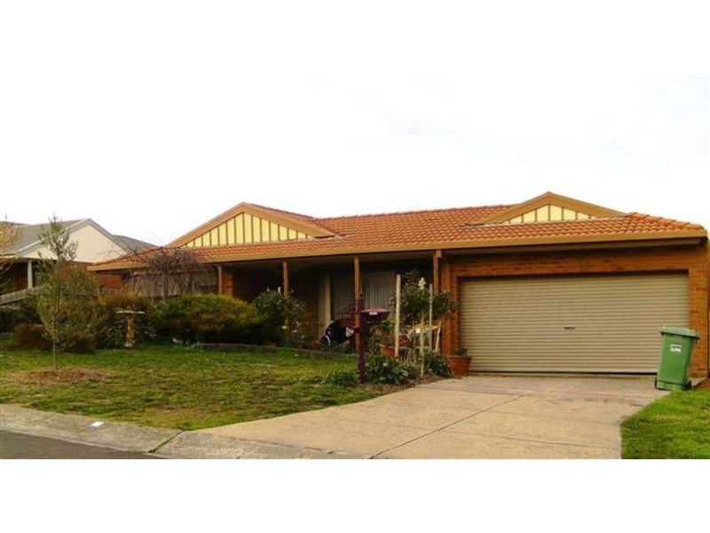 8 Solomon Court, Sunbury VIC 3429