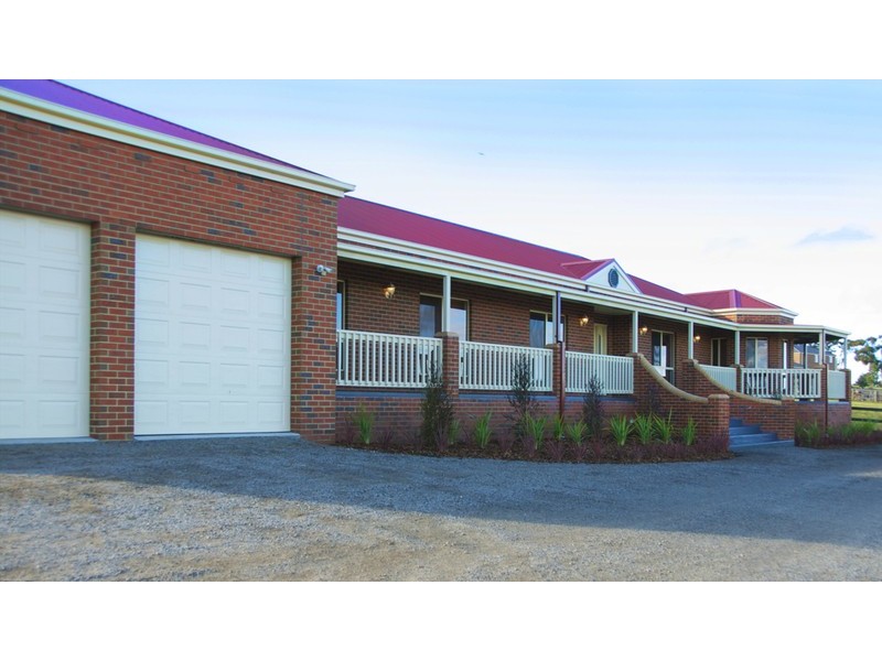 4 View Terrace, Sunbury VIC 3429